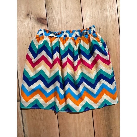 Annabella women's colorful chevron skirt. Elastic Waist. Pockets.Size Small - Picture 6 of 6